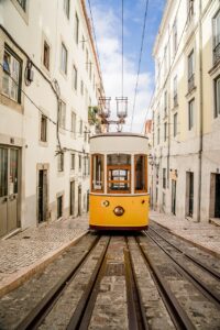 旅行で使えるスキンケアの方法とは？